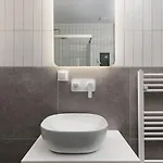 Διαμέρισμα Honey Oak & Cream Patio By Nest *