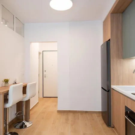 Honey Oak & Cream Patio By Nest Thessaloniki