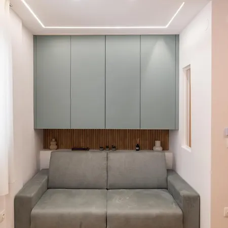 Apartment Honey Oak & Cream Patio By Nest Thessaloniki